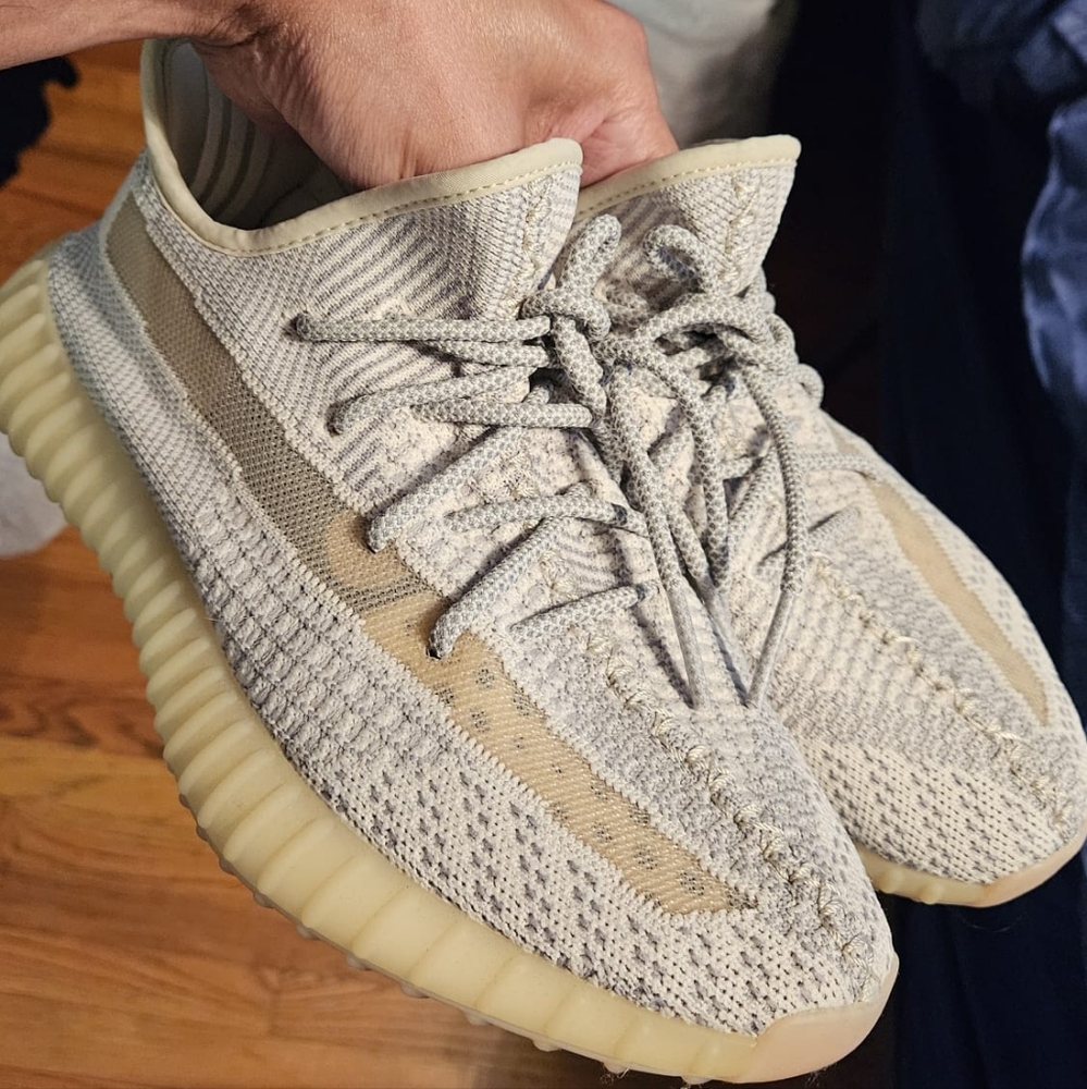Yeezy wore once no box